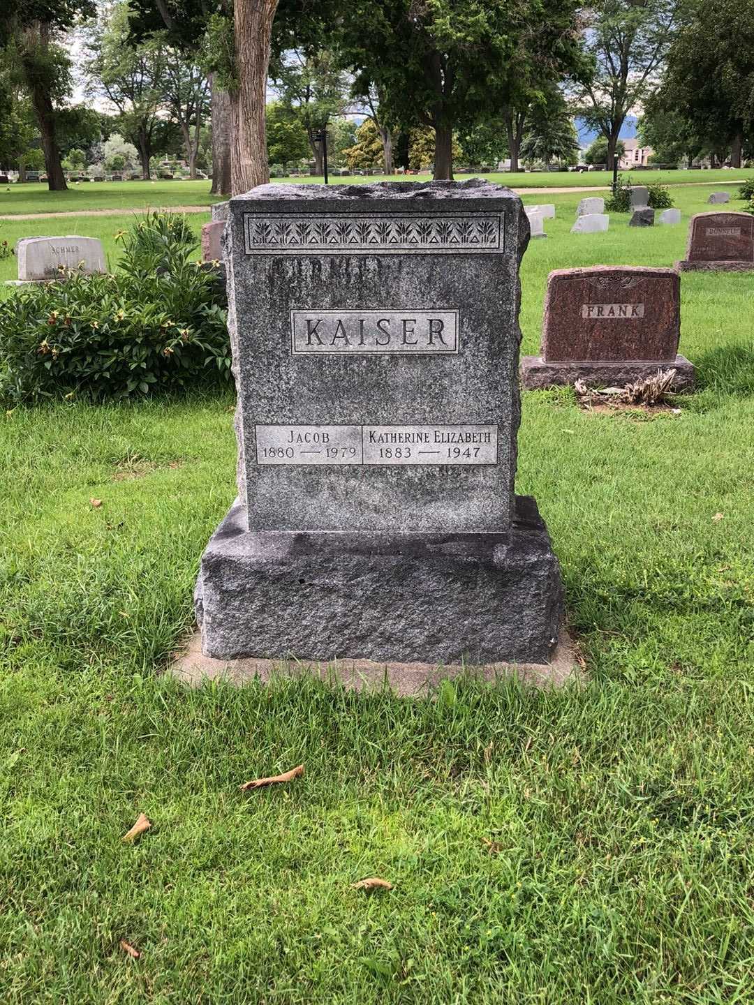 Katherine Elizabeth Kaiser's grave. Photo 1