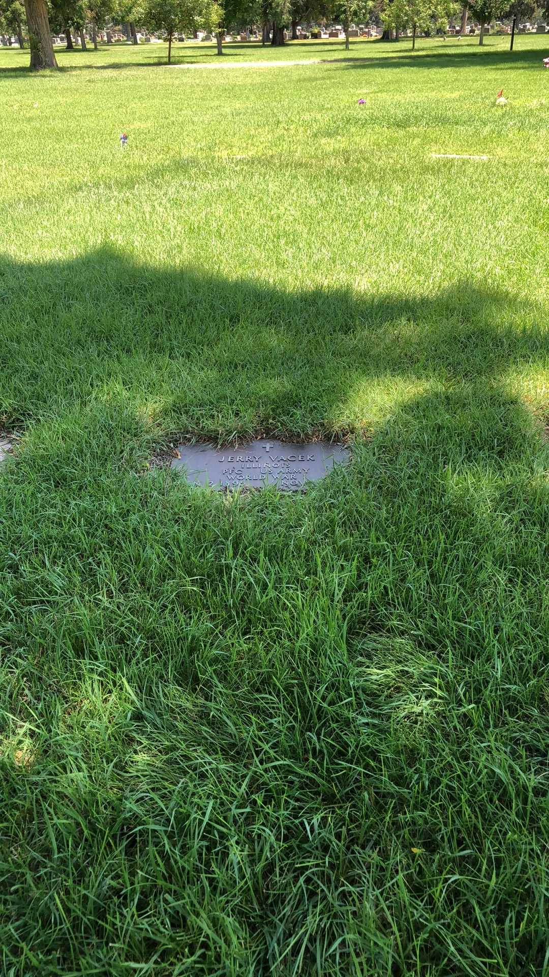 Jerry Vacek's grave. Photo 2