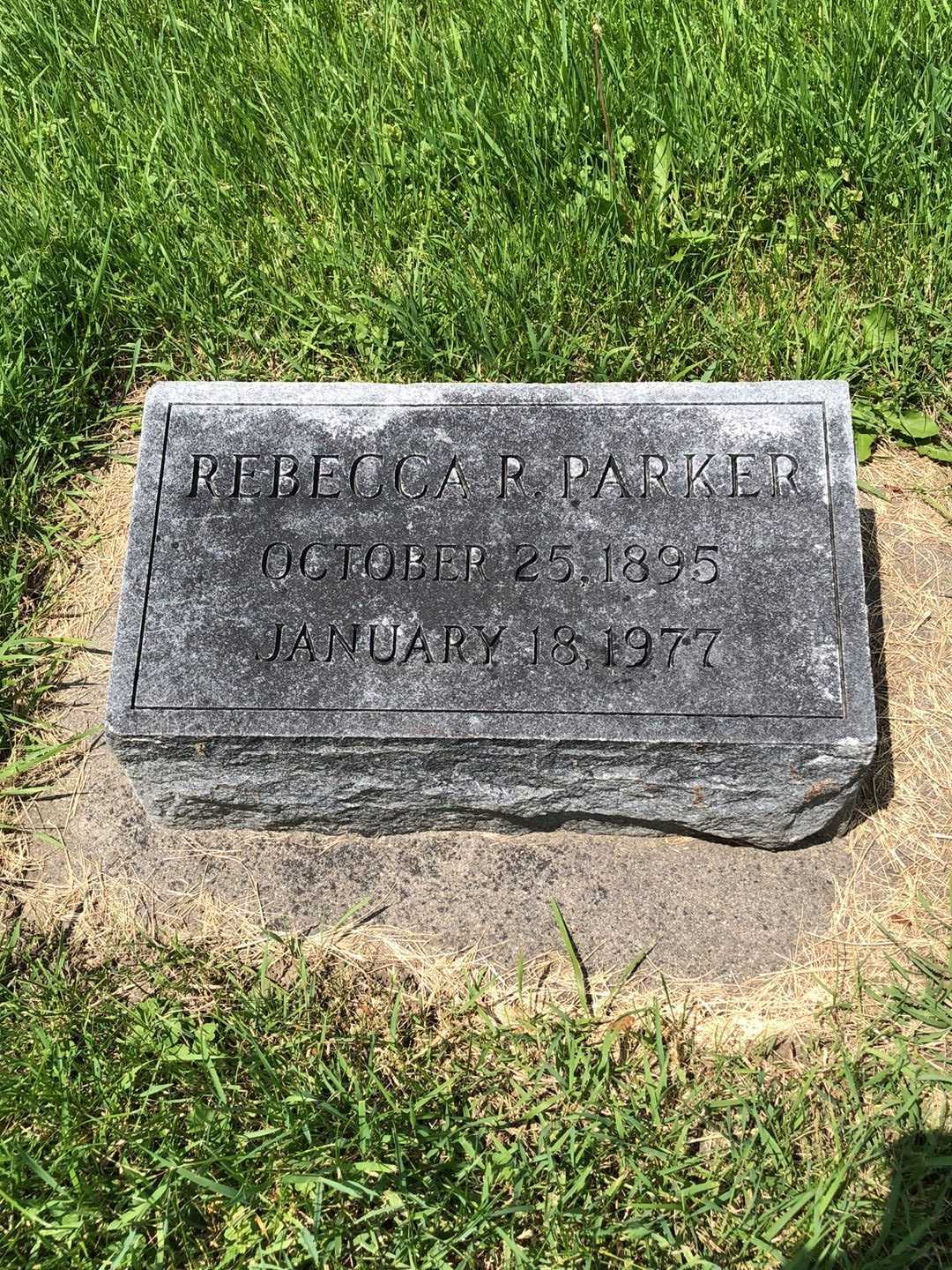 Infant Easton's grave. Photo 3