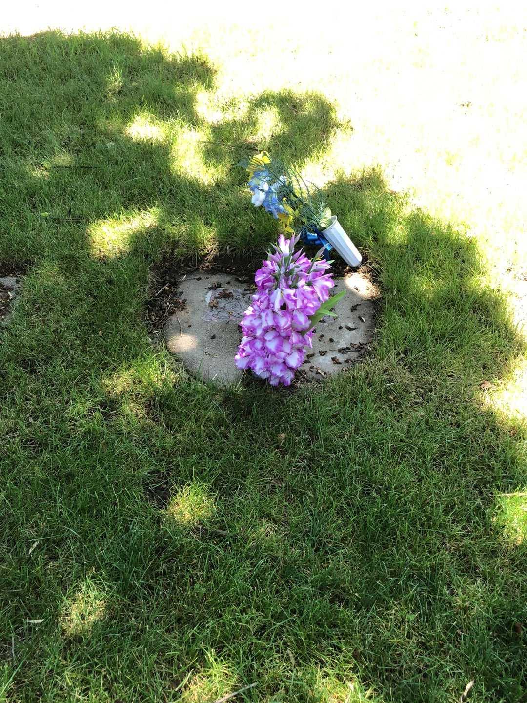 Angelica Vanessa Valdez's grave. Photo 1
