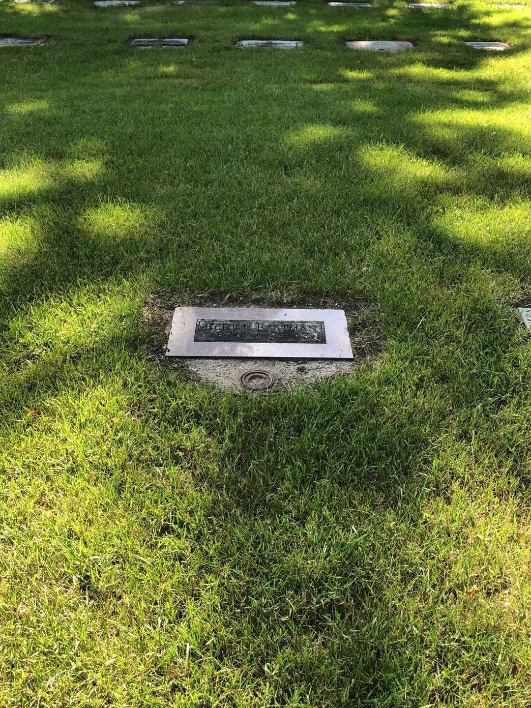Bert E. Eastman's grave. Photo 1