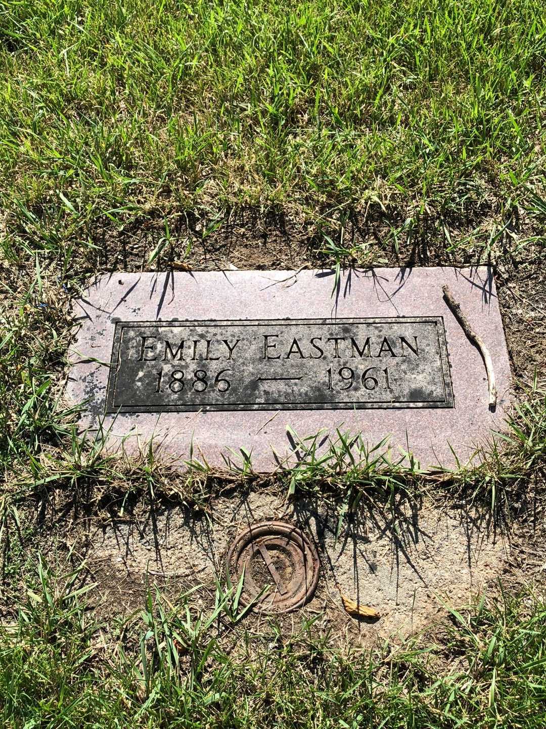 Emily Eastman's grave. Photo 2