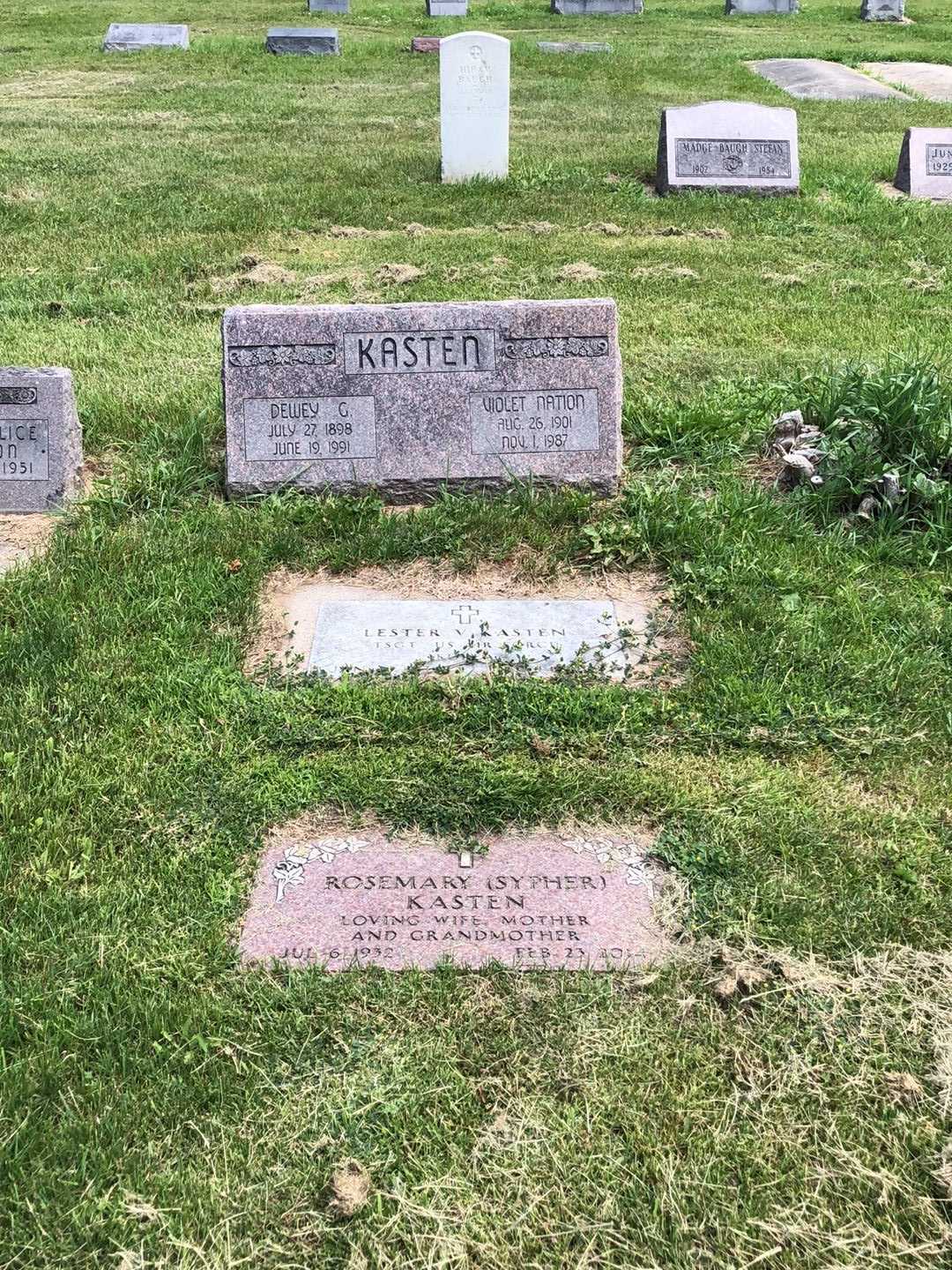Violet Nation Kasten's grave. Photo 4