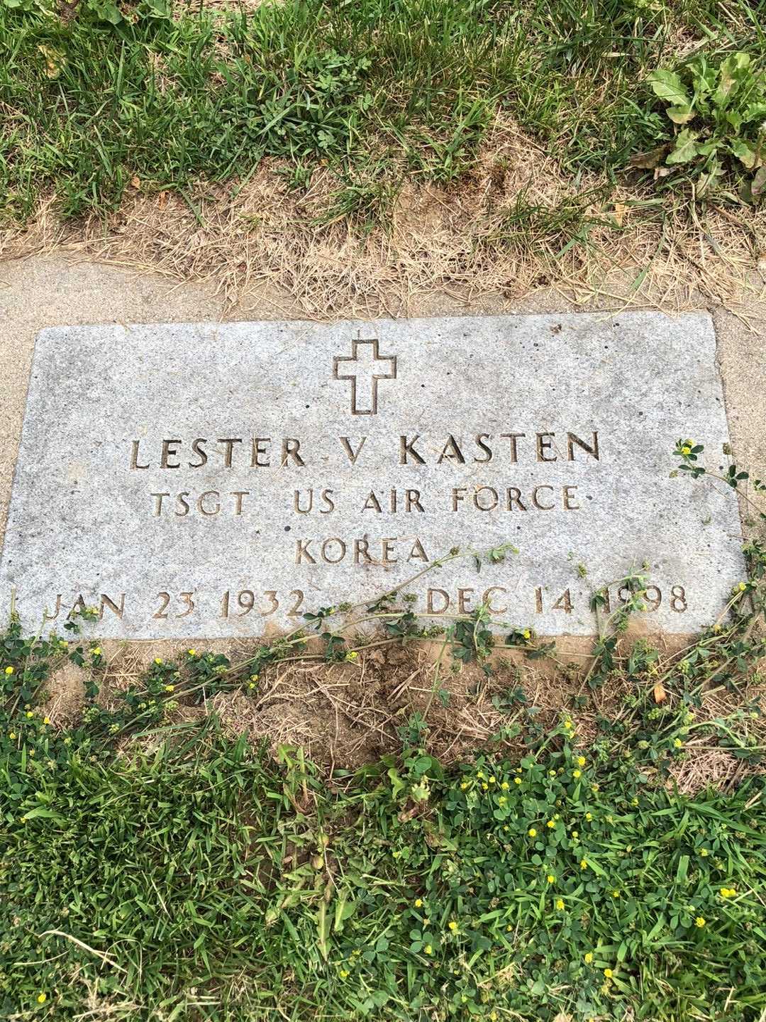 Violet Nation Kasten's grave. Photo 5