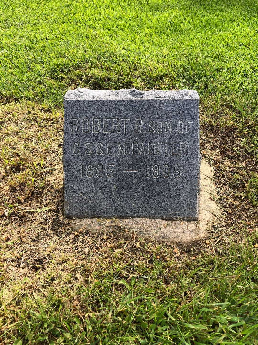 Robert R. Painter's grave. Photo 1