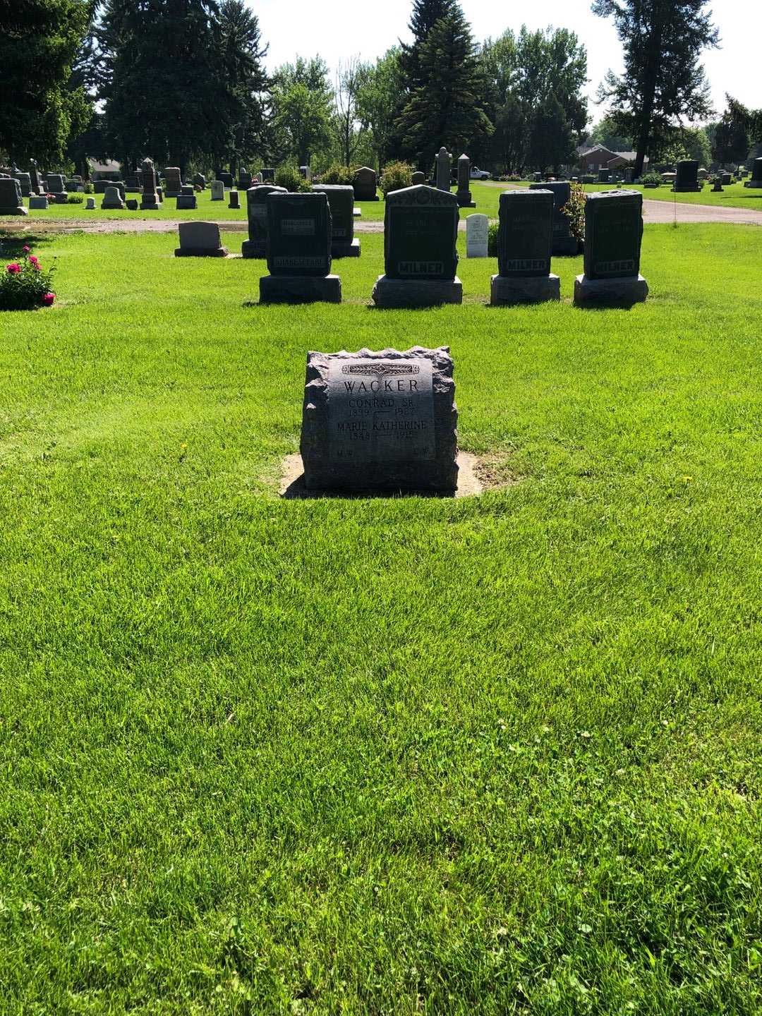 Marie Katherine Wacker's grave. Photo 1
