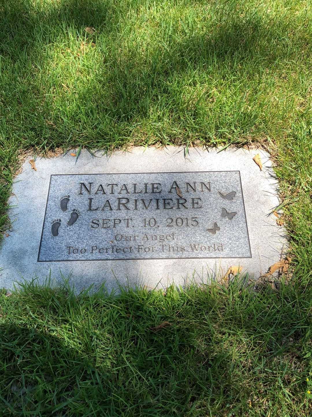 Natalie Ann LaRiviere's grave. Photo 2