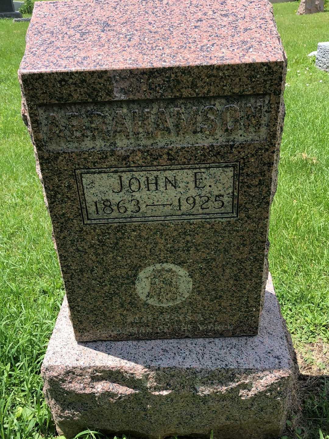 John E. Abrahamson's grave. Photo 1