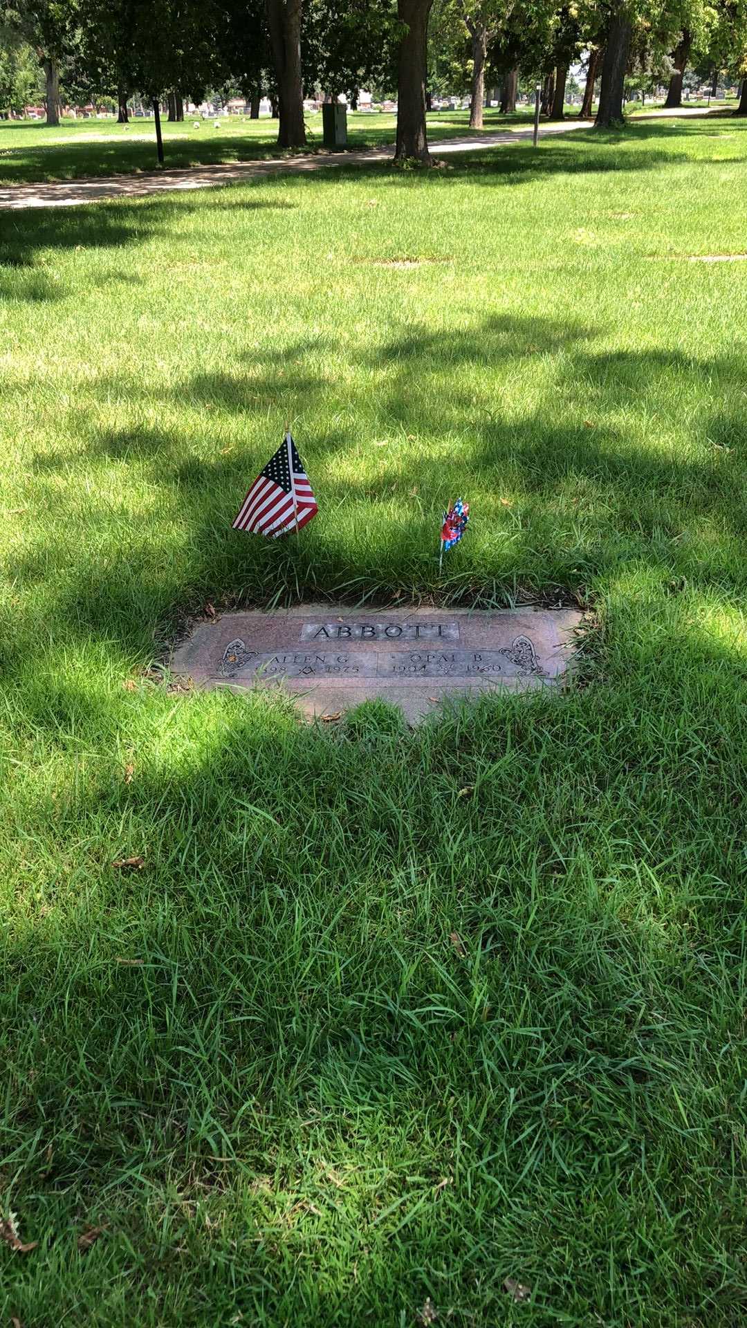 Allen G. Abbott's grave. Photo 2